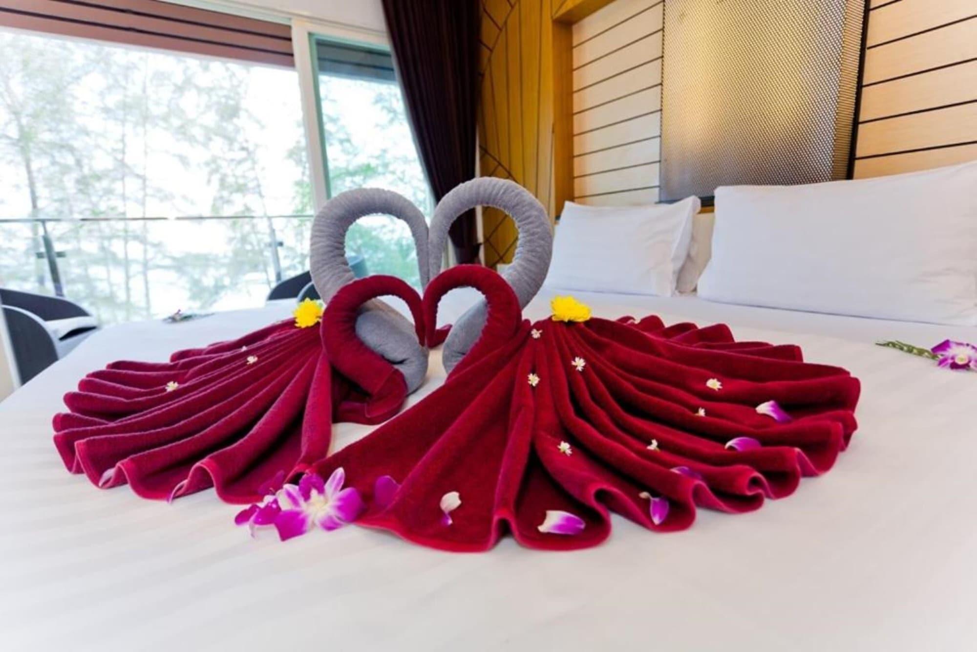 Anda Beachside Hotel SHA Karon Exterior foto
