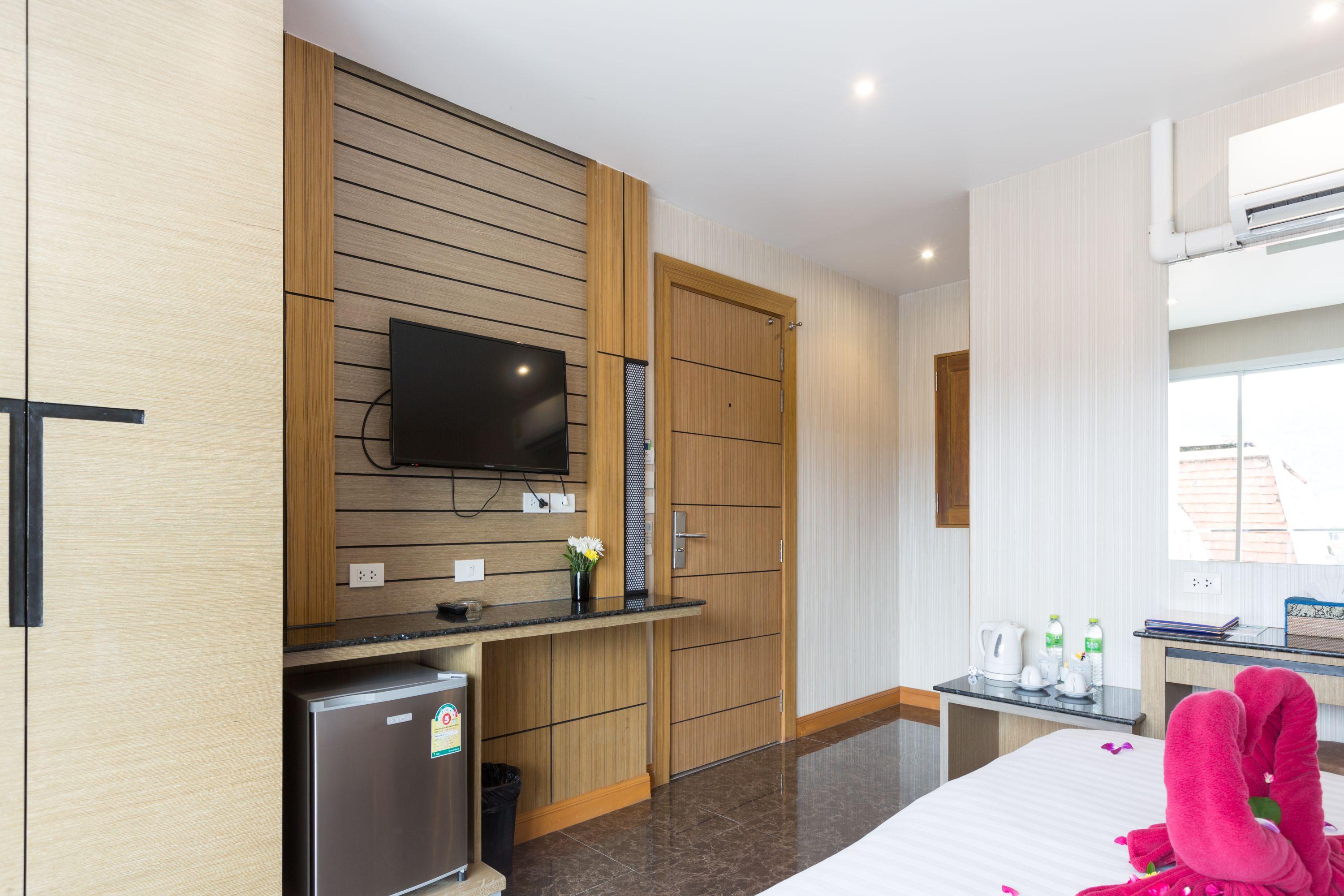 Anda Beachside Hotel SHA Karon Exterior foto