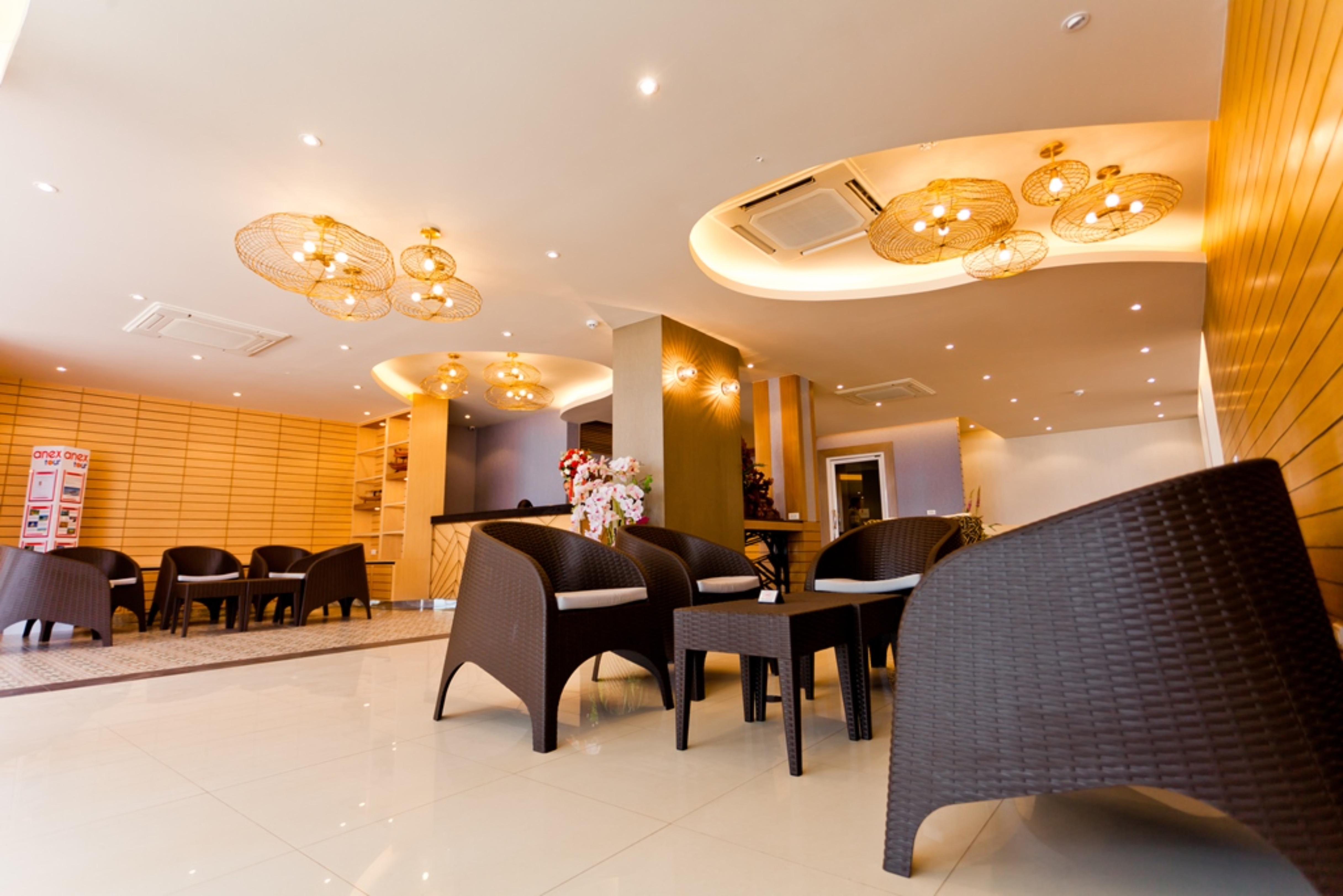 Anda Beachside Hotel SHA Karon Exterior foto