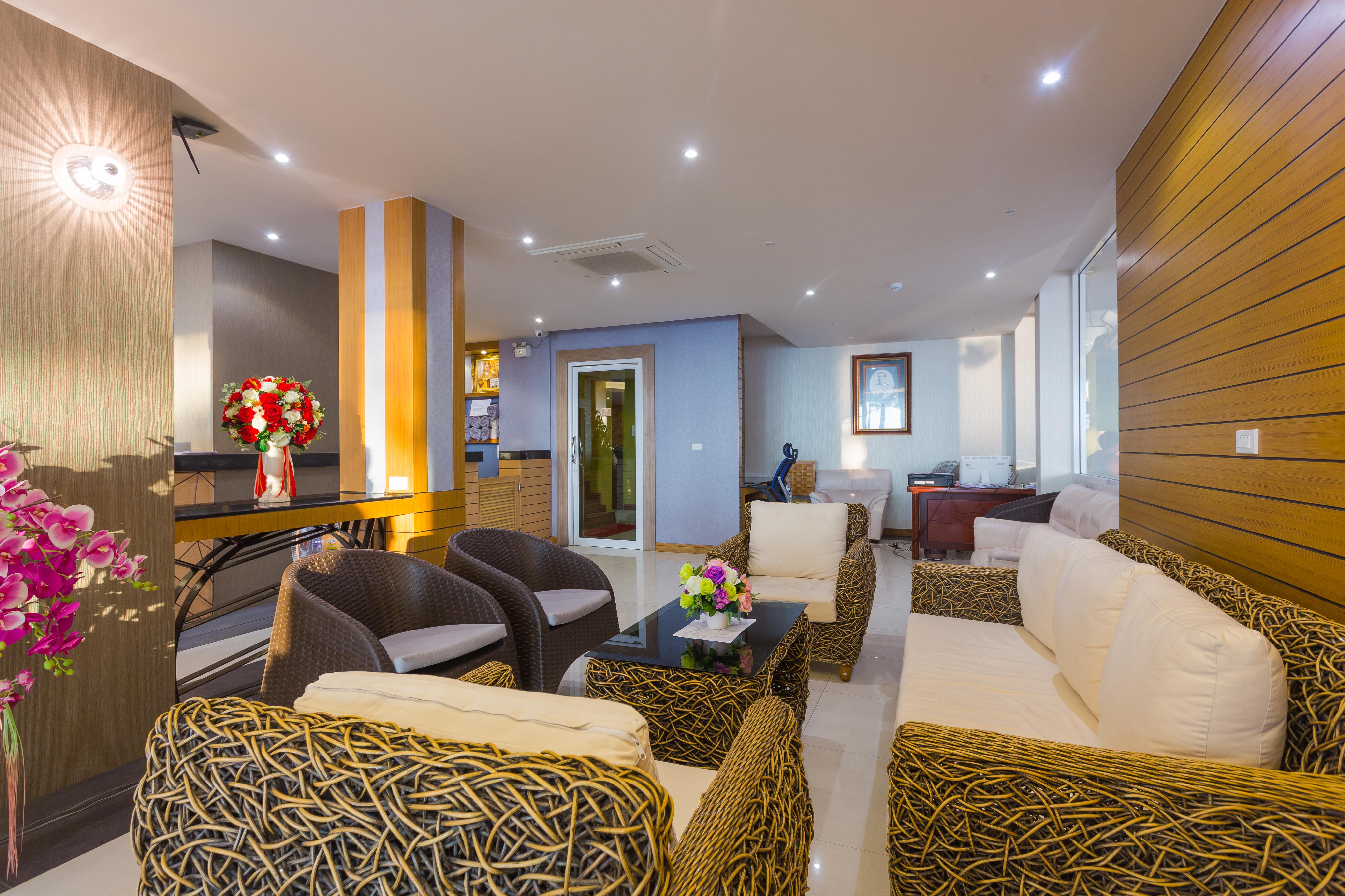 Anda Beachside Hotel SHA Karon Exterior foto